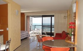 Apartamento Em Andar Alto com Vista Mar Meireles